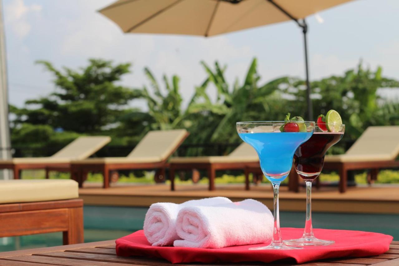 The Leisure Hotel Bang Bo Exterior photo